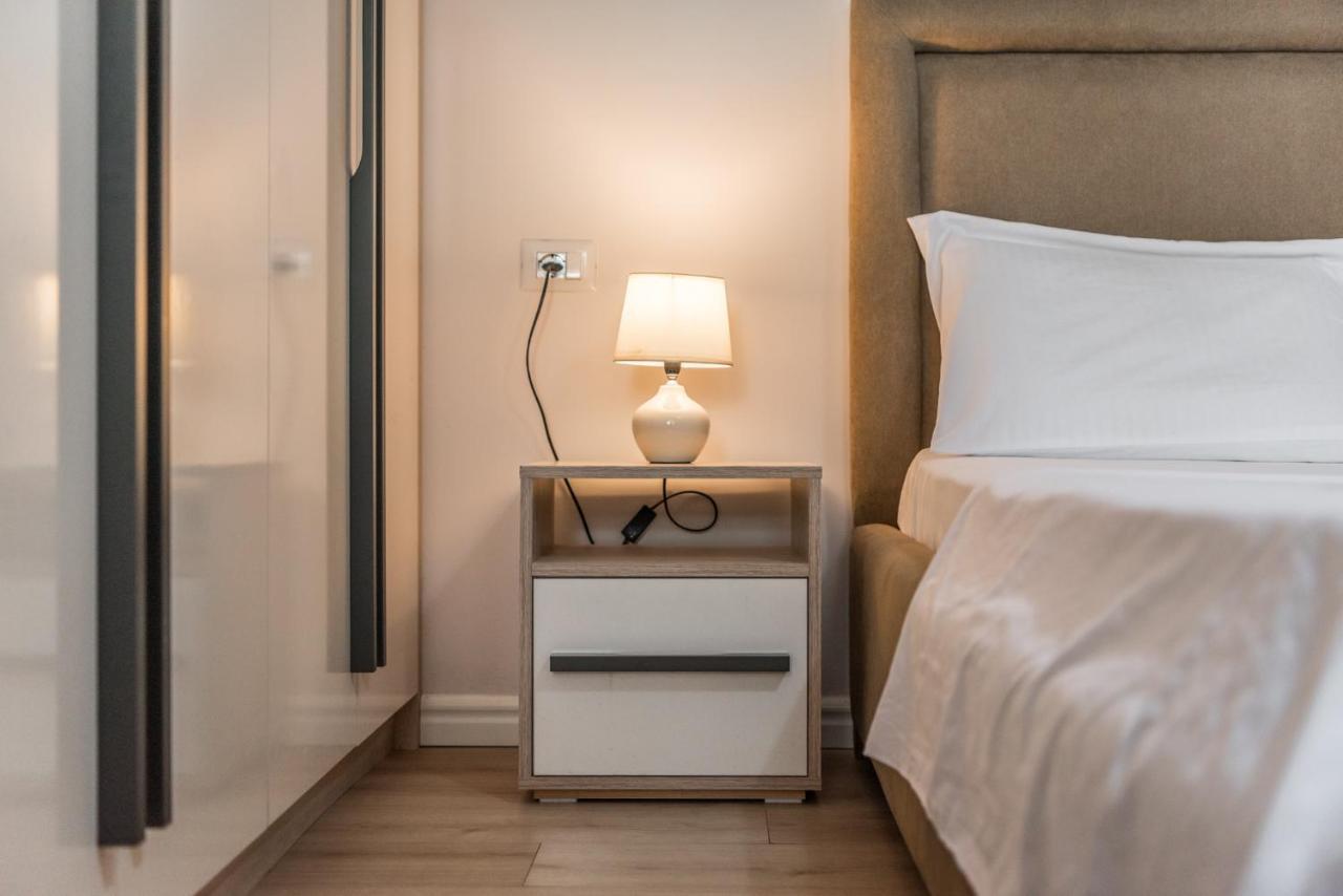 Dream Apartment - Fully Equipped Durrës Esterno foto