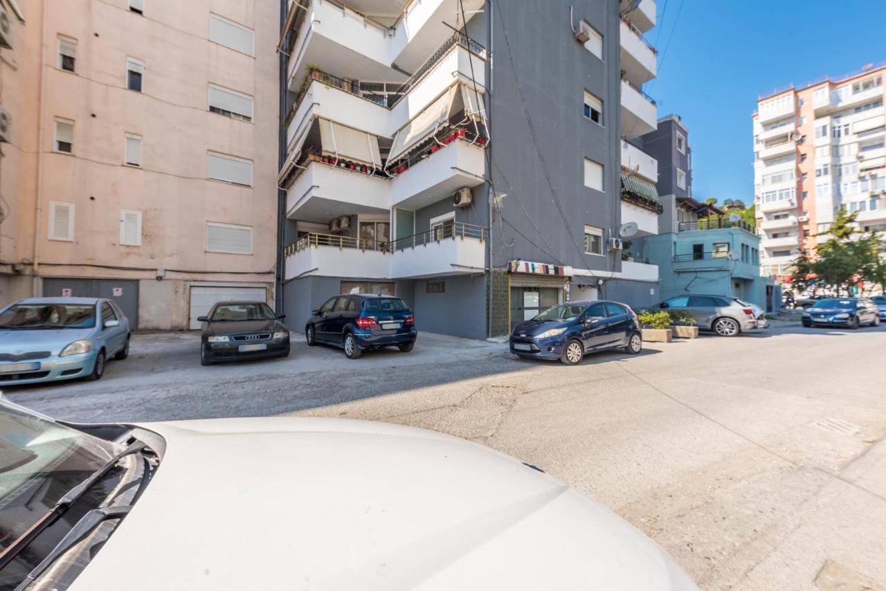 Dream Apartment - Fully Equipped Durrës Esterno foto