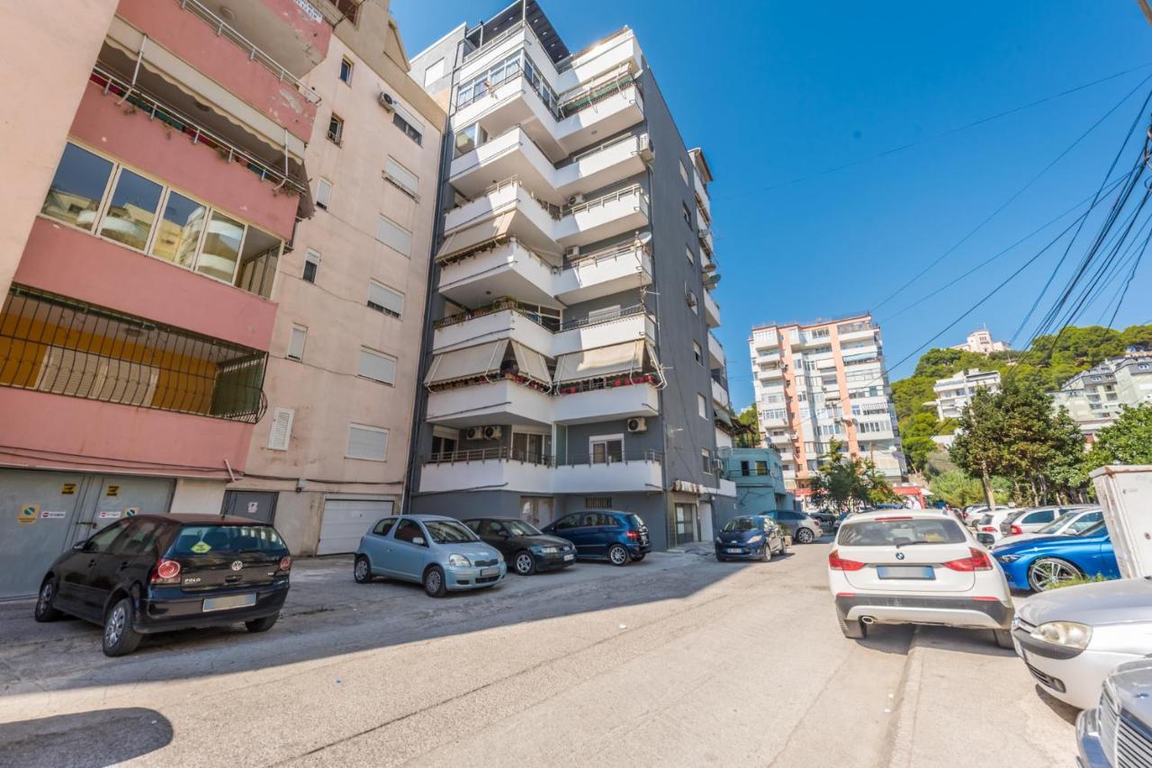 Dream Apartment - Fully Equipped Durrës Esterno foto